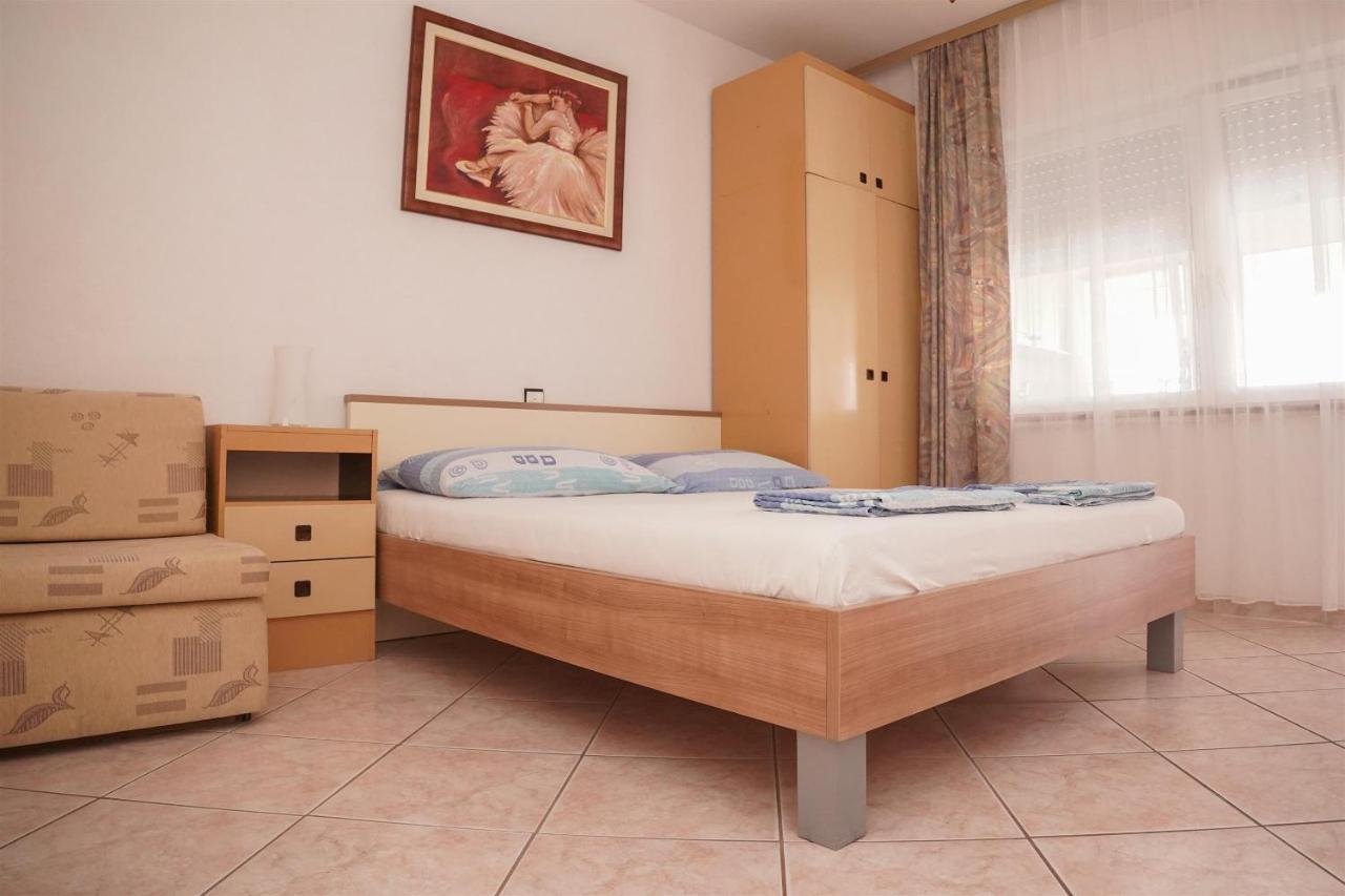 Apartments Mare Трогир Экстерьер фото